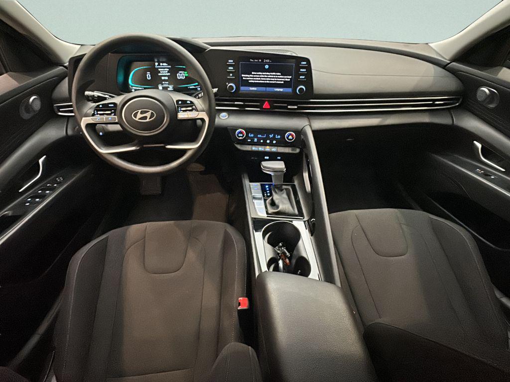 2025 Hyundai Elantra Blue - Photo 20