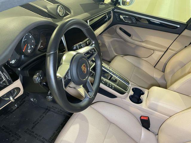 2020 Porsche Macan Unknown