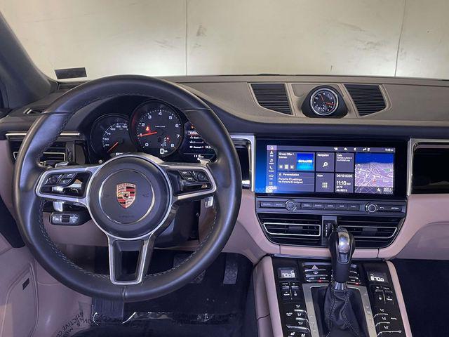 2020 Porsche Macan Unknown