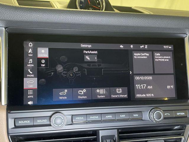 2020 Porsche Macan Unknown
