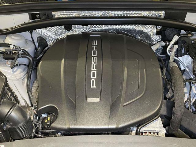 2020 Porsche Macan Unknown