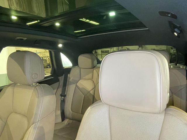 2020 Porsche Macan Unknown