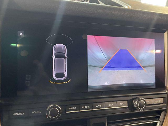 2020 Porsche Macan Unknown