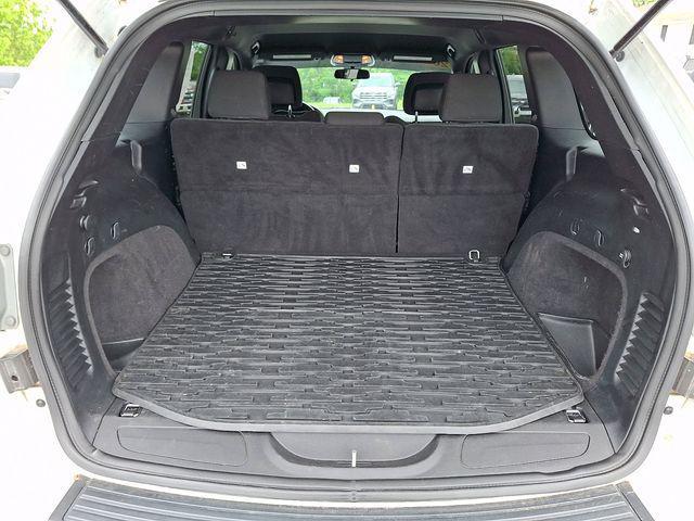 2019 Jeep Grand Cherokee Laredo E 4x4