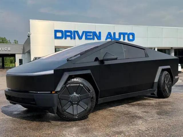 2024 Tesla Cybertruck All-Wheel Drive for sale in East Dundee, IL