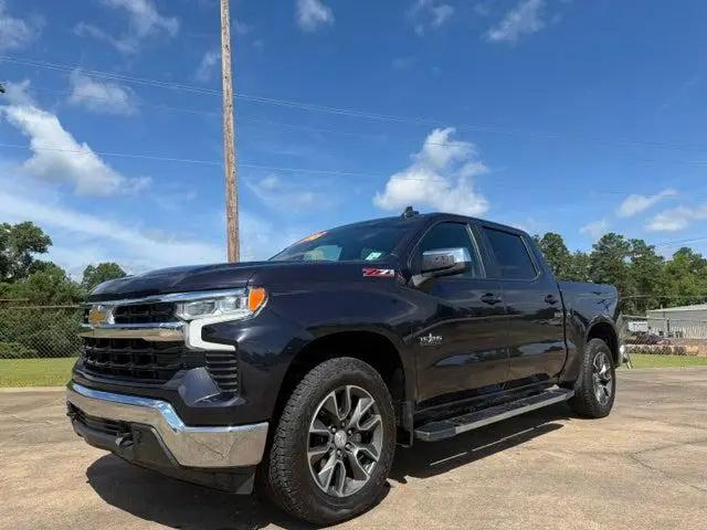 2022 Chevrolet Silverado 1500 4WD Crew Cab Standard Bed LT for sale in Winnfield, LA