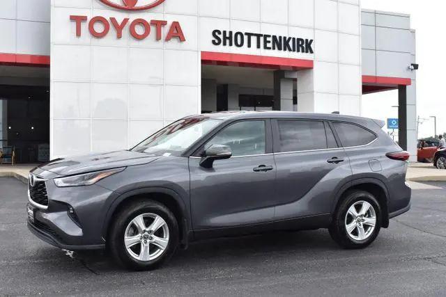 2024 Toyota Highlander LE for sale in Quincy, IL