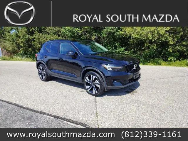 2025 Volvo XC40 B5 Plus Dark Theme for sale in Bloomington, IN