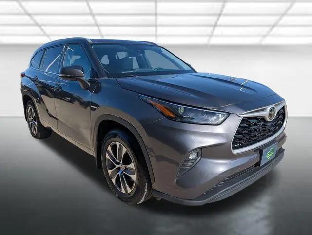 2022 Toyota Highlander XLE for sale in Sherman, TX