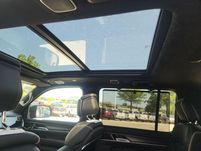 2026 Wagoneer Grand Wagoneer GRAND WAGONEER SUMMIT RESERVE 4X4