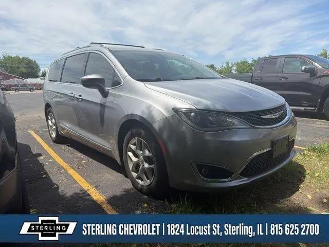 2018 Chrysler Pacifica Touring L for sale in Sterling, IL