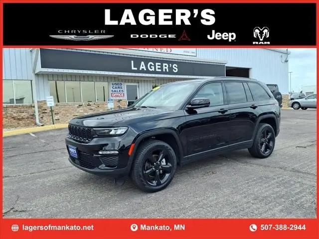 2023 Jeep Grand Cherokee Limited 4x4 for sale in Mankato, MN
