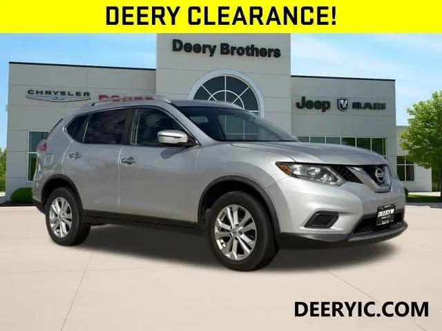 2016 Nissan Rogue SV for sale in Iowa City, IA