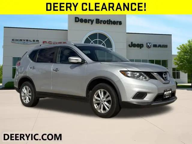 2016 Nissan Rogue SV for sale in Iowa City, IA