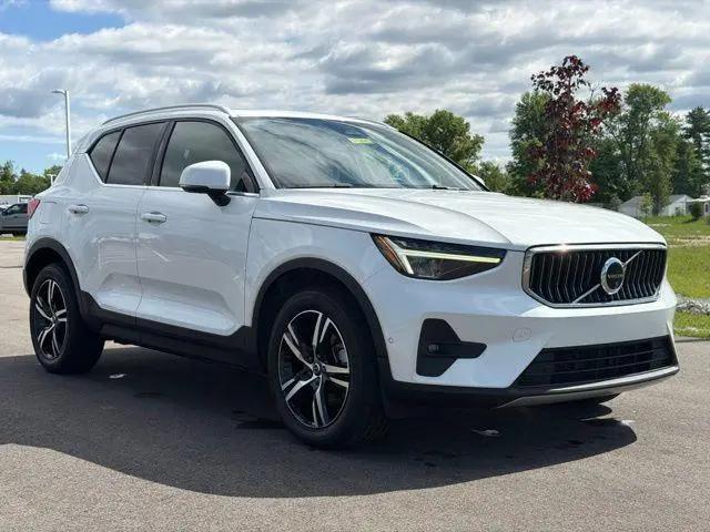 2023 Volvo XC40 B5 Plus Bright Theme for sale in Plainfield, IN