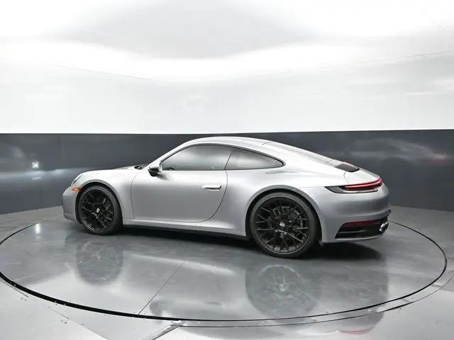 2021 Porsche 911 Carrera 4