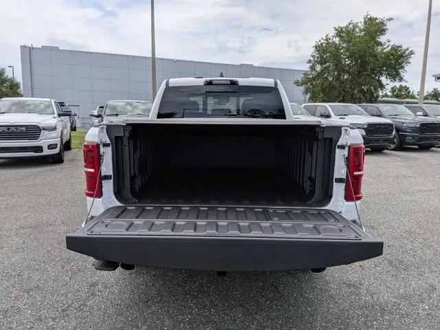 2026 Ram 1500 Limited Crew Cab 4x4 5'7" Box