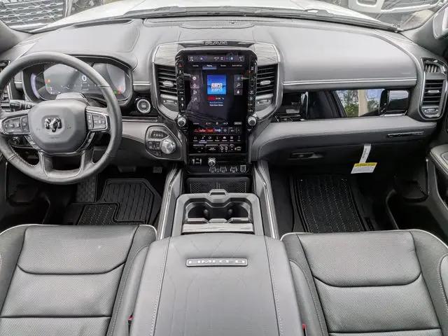 2026 Ram 1500 Limited Crew Cab 4x4 5'7" Box