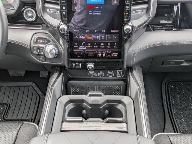 2026 Ram 1500 Limited Crew Cab 4x4 5'7" Box