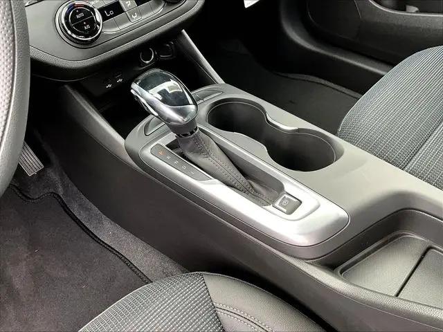 2026 Buick NV Preferred FWD