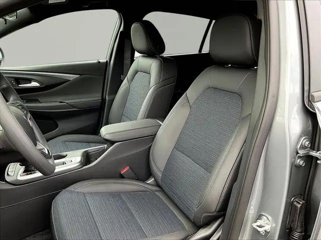 2026 Buick NV Preferred FWD