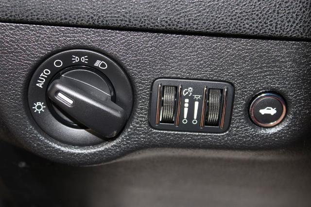 2012 Chrysler 300 Base