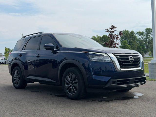 2022 Nissan Pathfinder SV 2WD for sale in Plainfield, IN