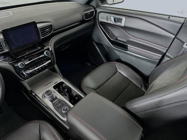 2024 Ford Explorer ST-Line