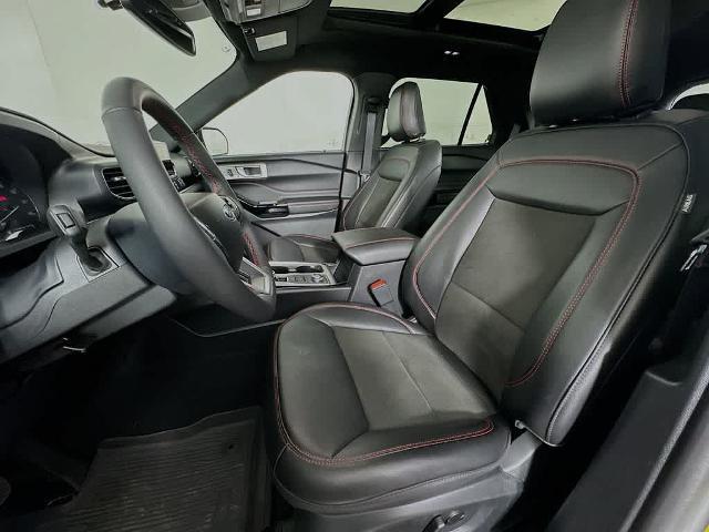 2024 Ford Explorer ST-Line
