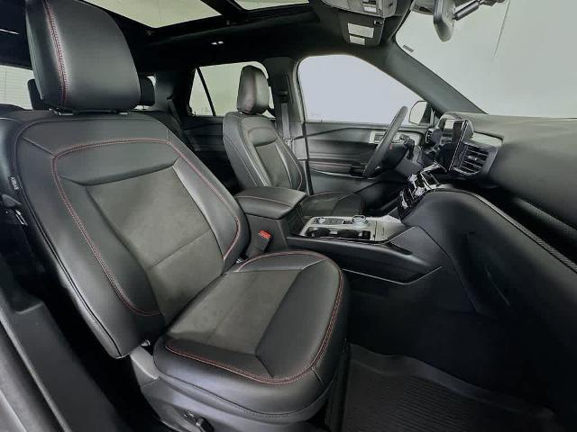2024 Ford Explorer ST-Line