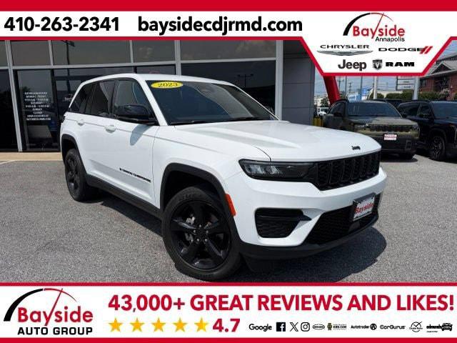 2023 Jeep Grand Cherokee Altitude 4x4 2023 Jeep Grand Cherokee Altitude 4x4