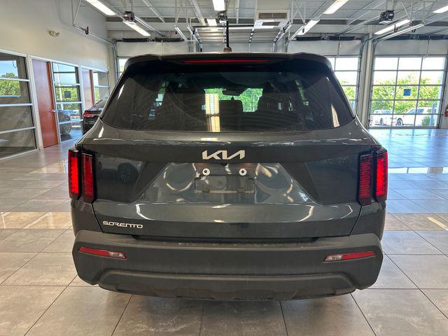 2023 Kia Sorento LX