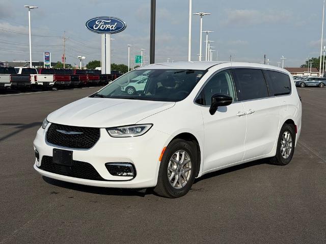2024 Chrysler Pacifica Touring L for sale near Findlay, OH