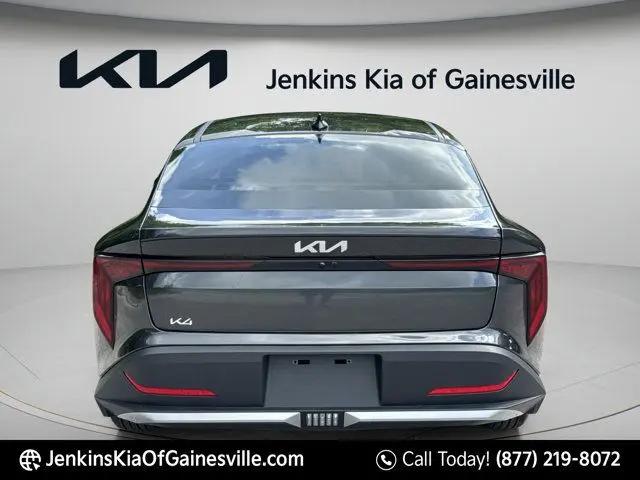 2026 Kia K4 LXS