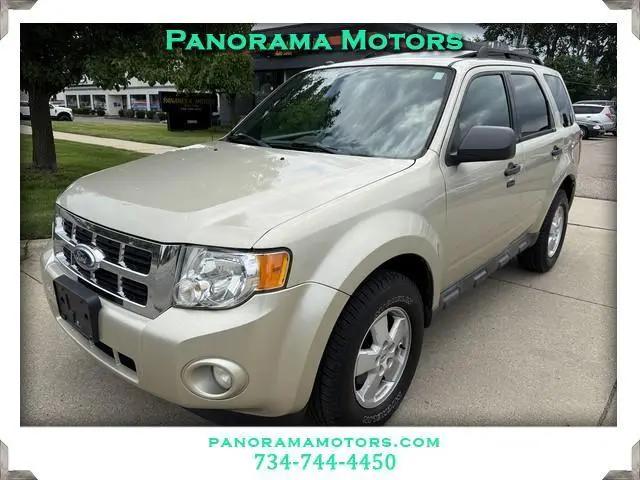 2011 Ford Escape XLT for sale in Livonia, MI