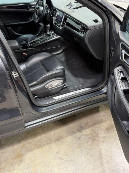 2018 Porsche Macan S