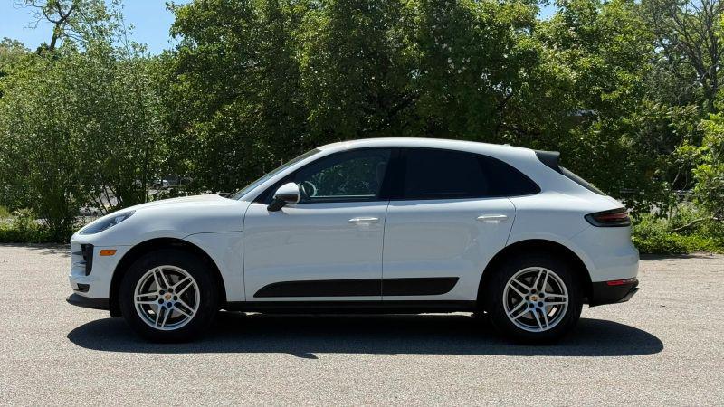 2020 Porsche Macan Base
