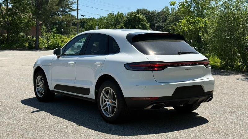 2020 Porsche Macan Base