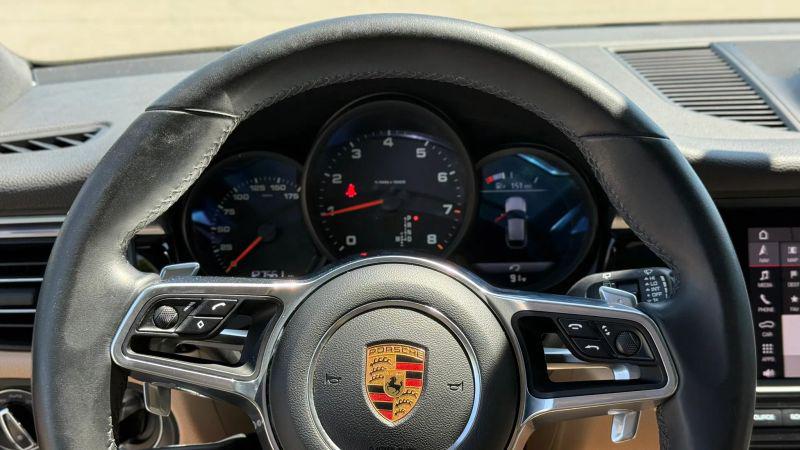 2020 Porsche Macan Base