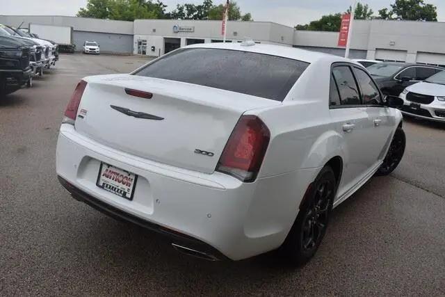 2023 Chrysler 300 Touring L AWD
