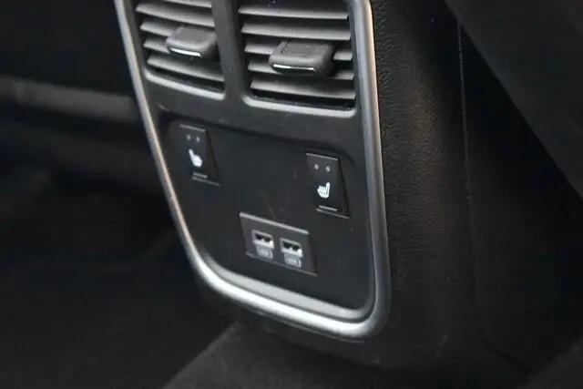 2023 Chrysler 300 Touring L AWD