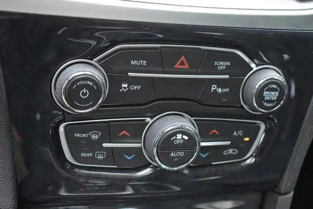 2023 Chrysler 300 Touring L AWD