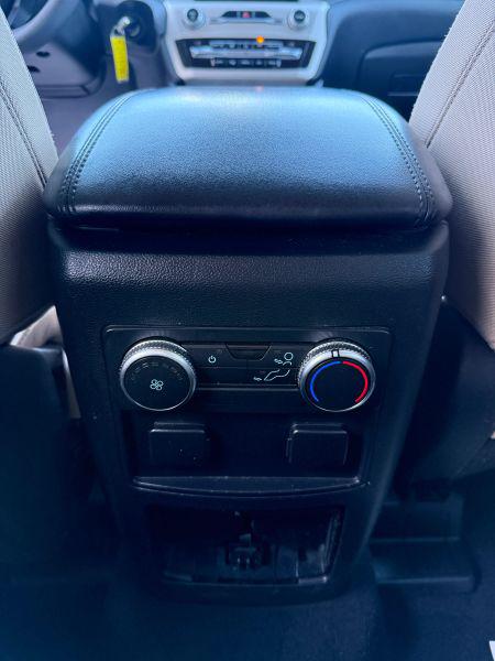 2021 Ford Explorer Base