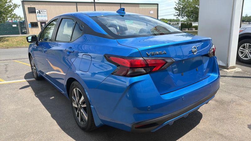 2021 Nissan Versa SV Xtronic CVT