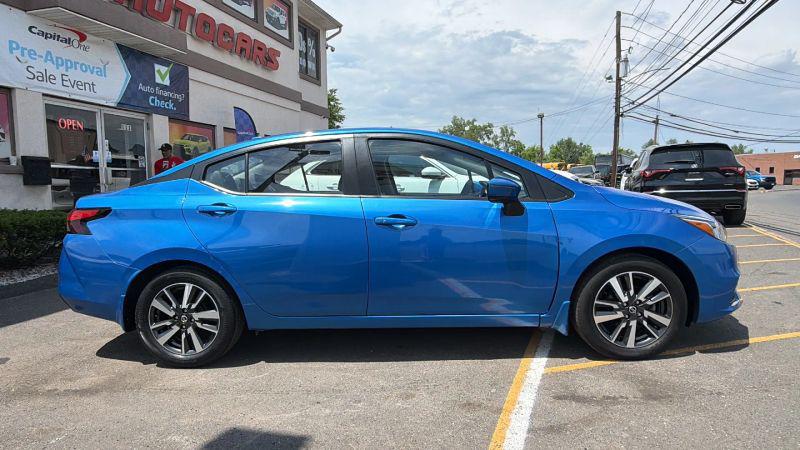 2021 Nissan Versa SV Xtronic CVT