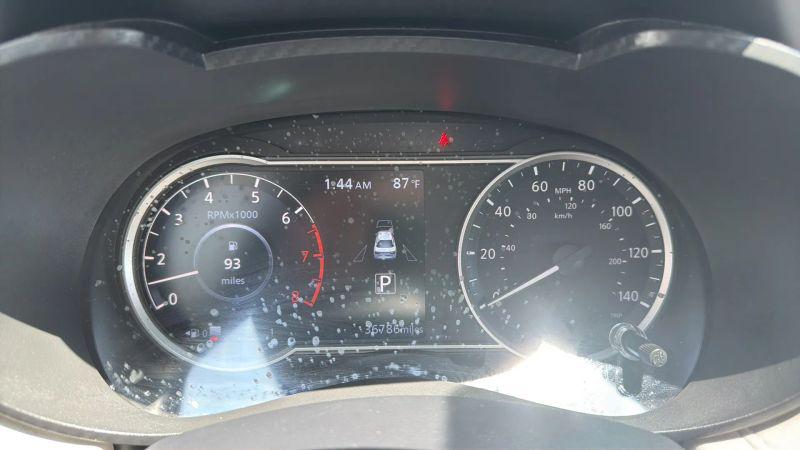 2021 Nissan Versa SV Xtronic CVT