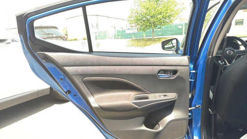 2021 Nissan Versa SV Xtronic CVT