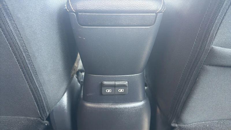 2021 Nissan Versa SV Xtronic CVT