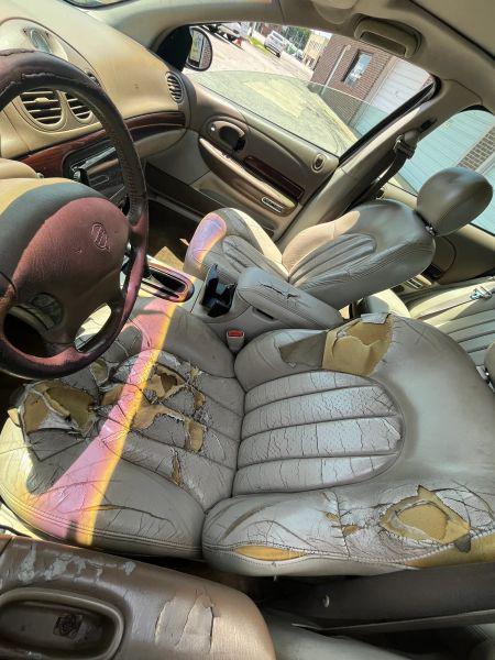 2000 Chrysler LHS Base