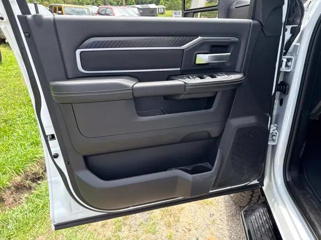 2026 Ram 2500 Big Horn Crew Cab 4x4 64 Box